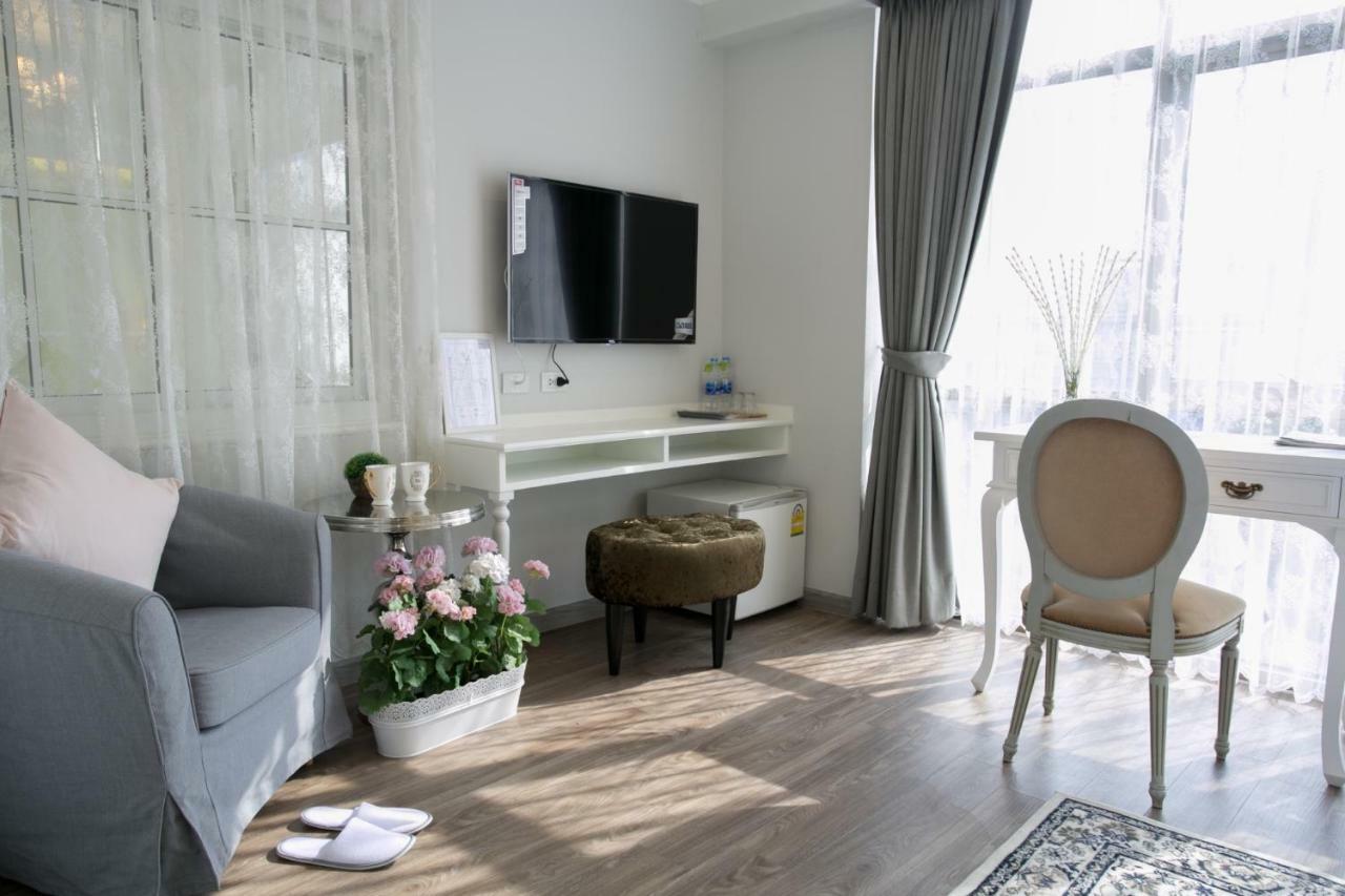 Mali @Silom Boutique Hotel Bangkok Ngoại thất bức ảnh